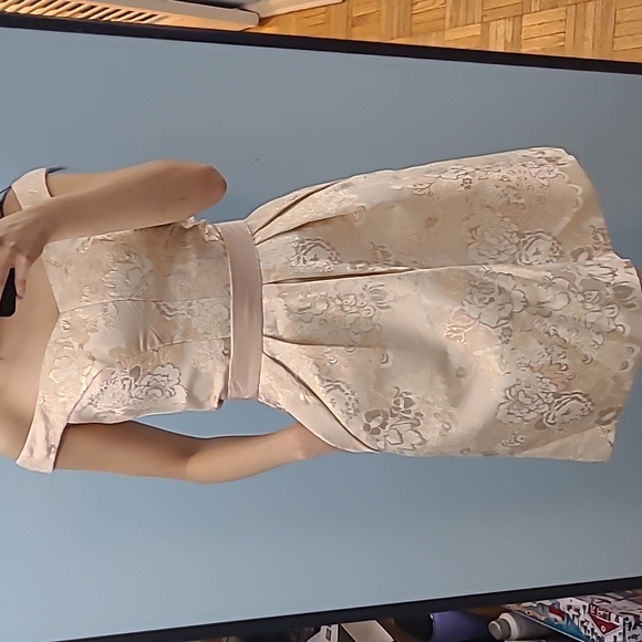 Metallic Jacquard Set: Off the Shoulder Crop Top and Flare Knee Length Skirt - Picture 2 of 9